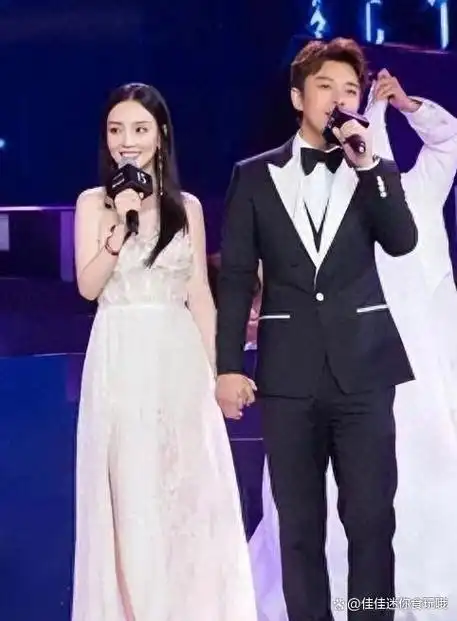 李小璐结婚纪念日发文怀念贾乃亮幽默回应我理发最多半小时