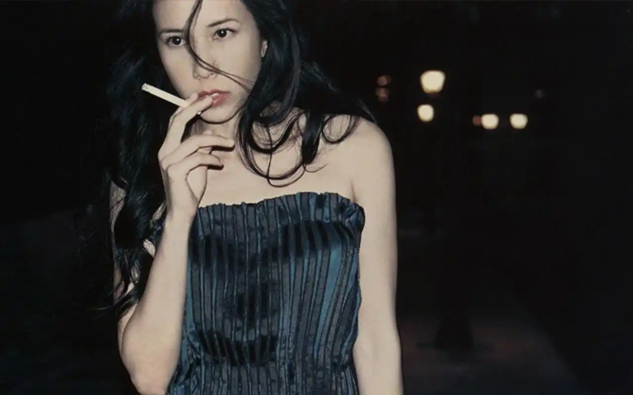 #张婧仪抽烟镜头# 女明星的抽烟镜头盘点🈶 张婧仪 | 倪妮 | 巩俐 |