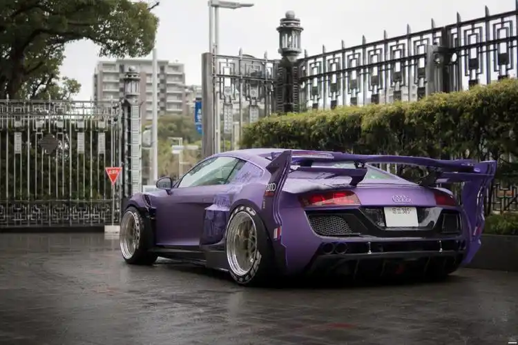 紫色迷情奥迪r8宽体改装演绎潮流