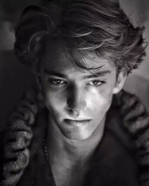 应网友呼吁再看实力派芭蕾王子朱利安麦凯360度无死角的美