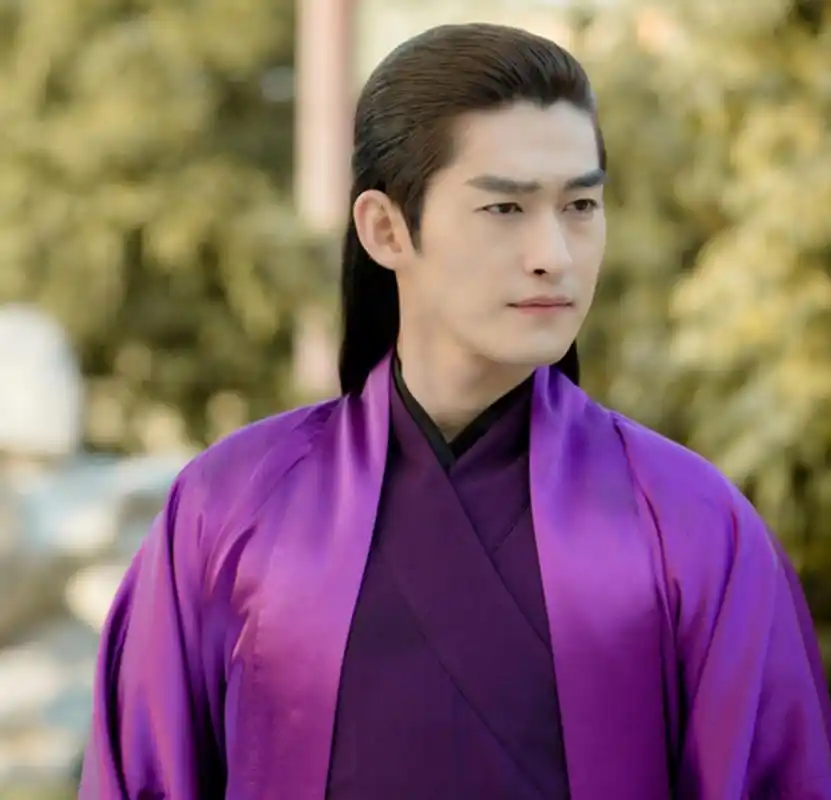 张翰最"妖"的四大古装造型!