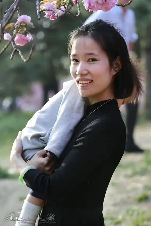 【图片4】年轻的母亲--蜂鸟论坛照片套图