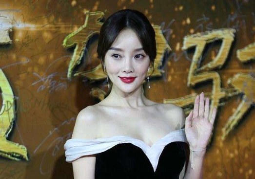 38岁的李小璐是怎么一步一步走到今天这个地步的呢