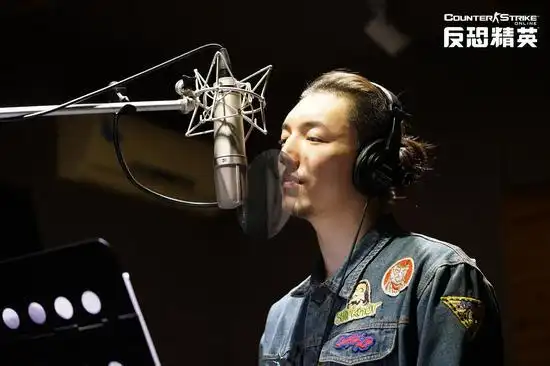 亚森,一名在外表上看起来跟常人无异的普通玩家.