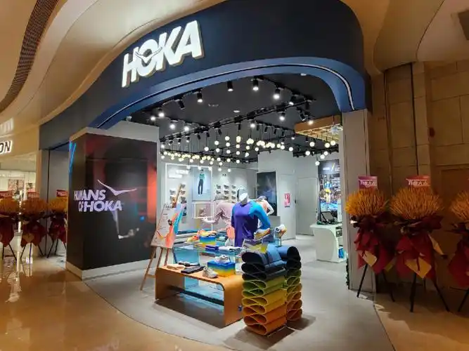 hoka布吉万象汇新店开业打卡