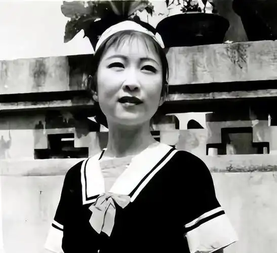 唐国强和前妻的女儿如今怎样(唐国强之女唐莉)(7)