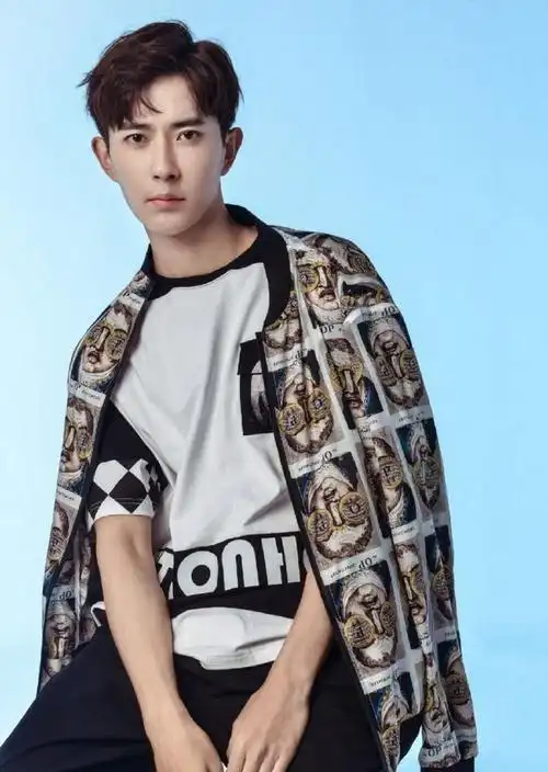 于朦胧明月曾照江东寒