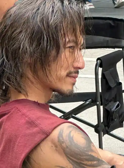 小时候不懂谢霆锋##谢霆锋留胡子好帅##谢霆锋快用大肩膀子打