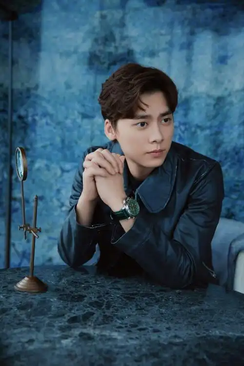 李易峰20211224无锡沛纳海品牌活动李易峰超话#同行十五年,久待易念回