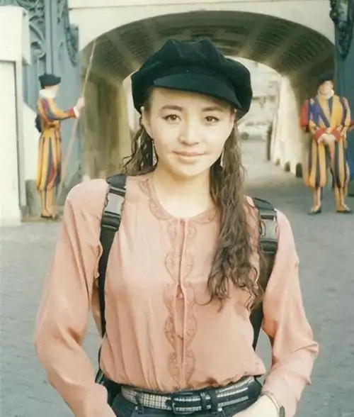 回顾梁欢赶走宋丹丹嫁给英达26年生活一地鸡毛人生一言难尽