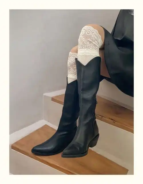 配靴子蕾丝花边白色袜子女中筒袜ins日系过膝袜韩版长筒叠穿百搭白色