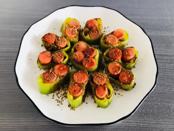 琼山二小线上美术课之《创意摆盘》