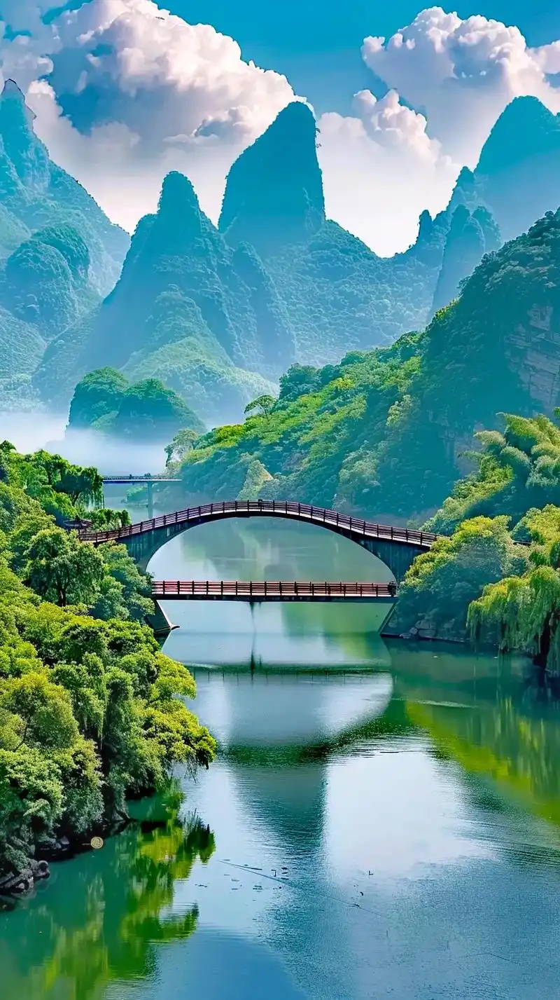 桂林的山水风光,宛如一幅由自然之手挥毫泼墨的绝美长卷