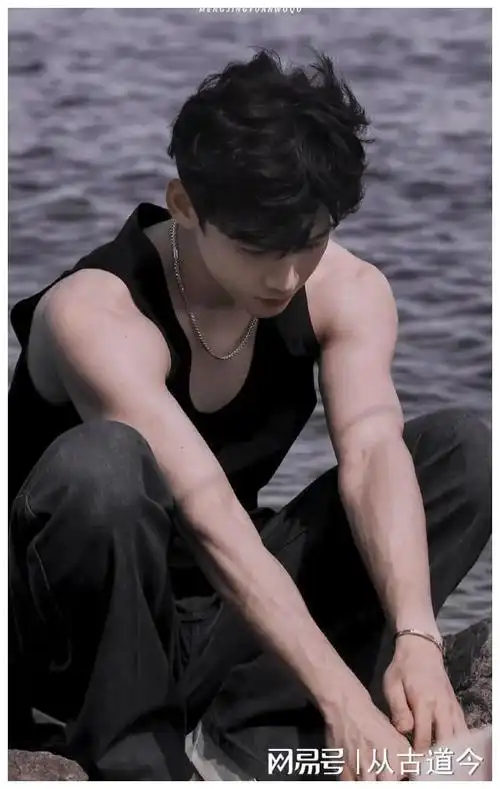 怀柔王子白敬亭俘获万千少女心细数追随者无数