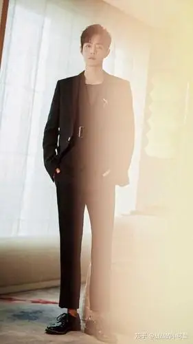 有没有肖战哥哥的照片啊?