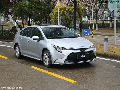 国内合资中级代表 试驾2021款丰田雷凌