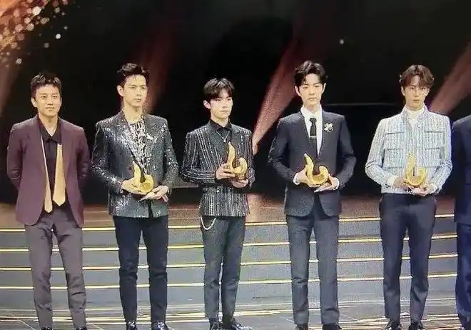 秦岚魏大勋不敢公开?|邓超|刘昊然|女明星|华语歌手_网易订阅