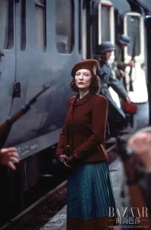 电影《乱世有情天》电影《乱世有情天》中,凯特·布兰切特的造型,佩戴