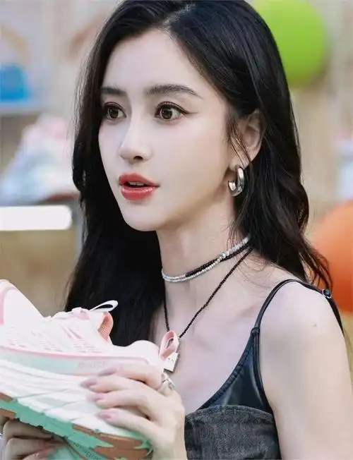 重温经典,还记得那个曾惊艳一时的杨颖吗?