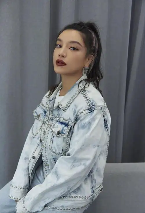 江映蓉李斯丹妮聚会两届浪姐选手都走酷帅谁的收获更大