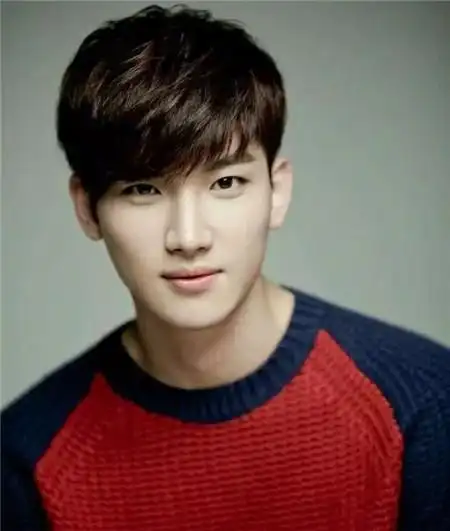 韩式男生发型 耍帅就留这款