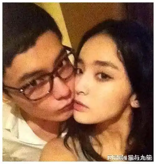 随着娜扎逐渐走红,那段短暂的恋情却给她带来了不小的打击.