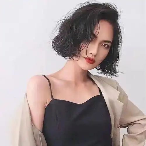 水波纹发型图片(短发怎么烫好看) - 赤虎壹号