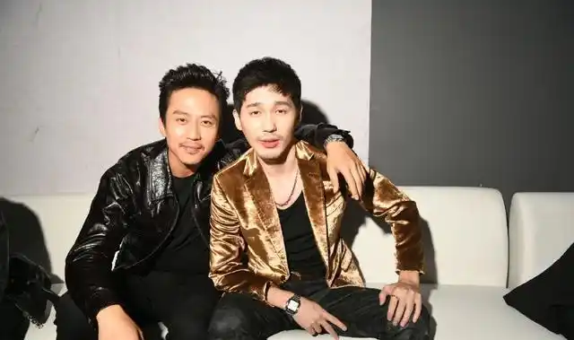 函数和海鸟互黑邓超抱大腿沈腾马丽暧昧过于小彤脾气差