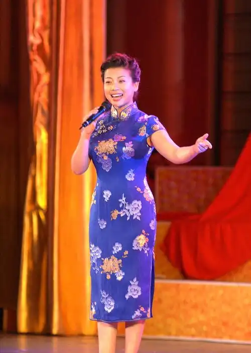 55岁民歌皇后张也:单身22年无婚无子,与男闺蜜相伴21年却不结婚