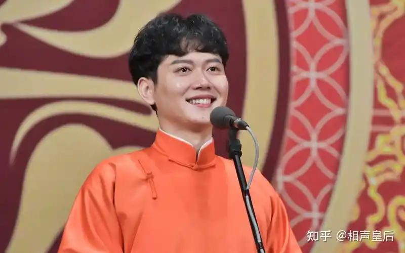 德云斗笑社展现演员心态张鹤伦在摸鱼孟鹤堂思进取