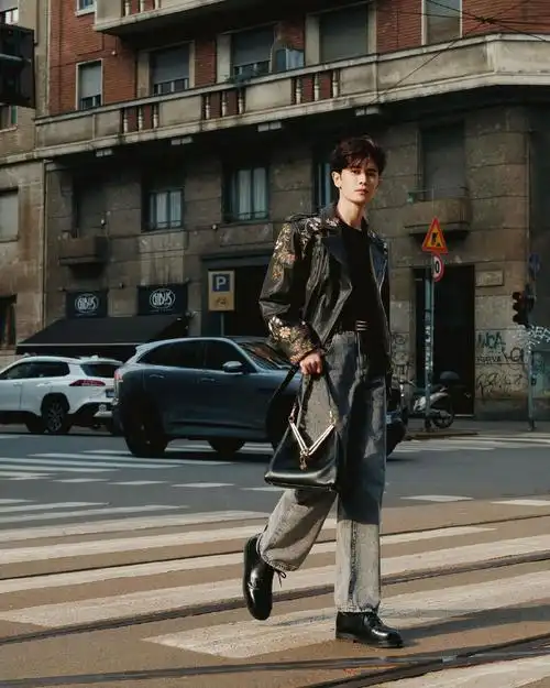 任嘉伦etro品牌代言人##任嘉伦米兰时装周