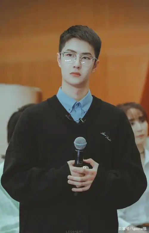 王一博:《天天向上》新奇读演剧场,酷盖自荐演小猫"卷心菜".