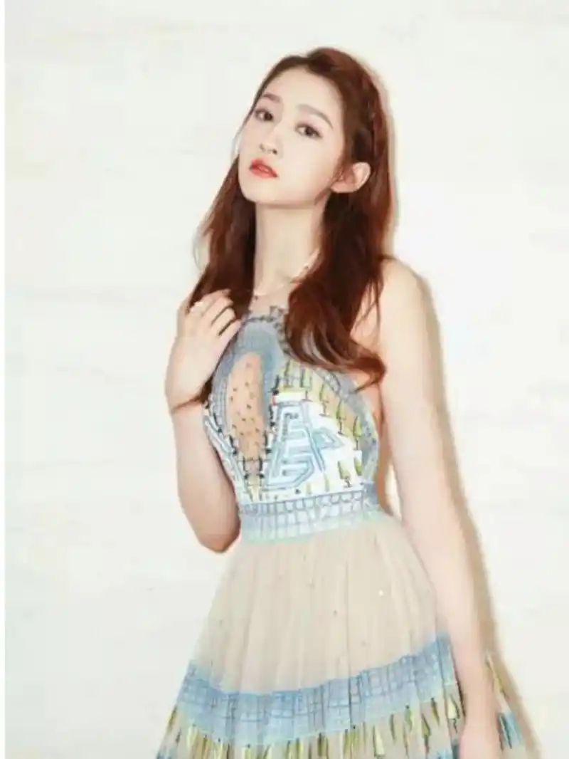 京圈格格关晓彤 #关晓彤