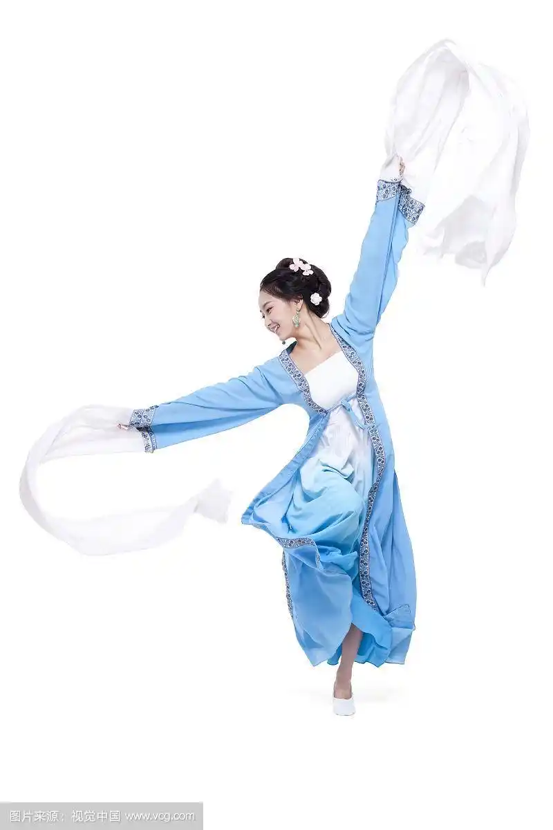 古装女子跳古典舞
