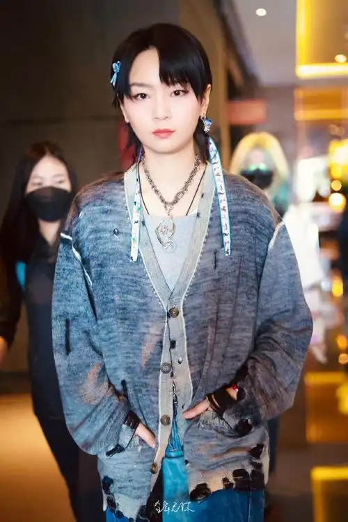 魔方新世界##周笔畅魔方新世界