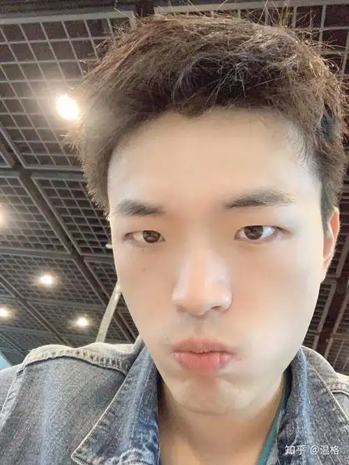 男生是单眼皮帅还是双眼皮帅(请给出依据)?