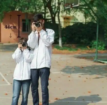 中国的整体身高是167厘米,而女生的平均身高是155左右,所以男生的平均