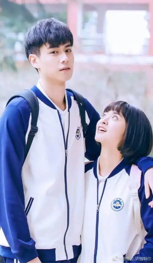 胡一天188沈月160为什么看起来身高差那么大而郑元畅188林依晨162看