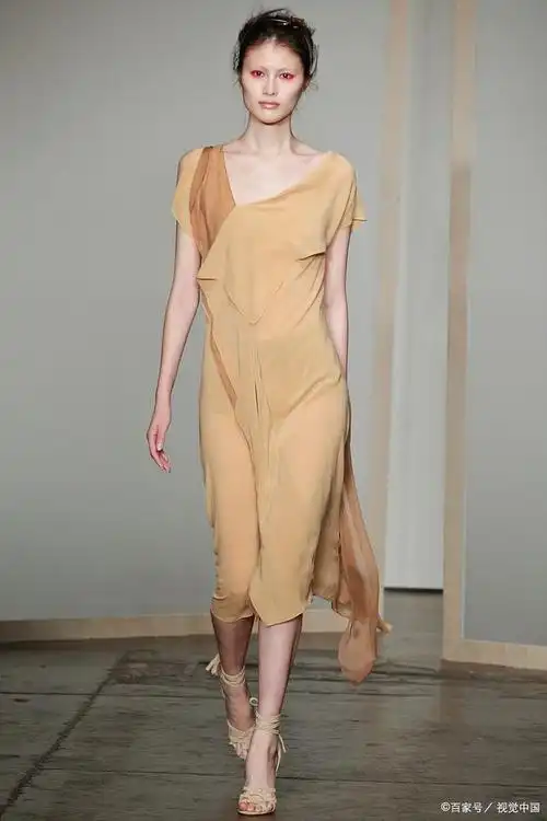 生活小技巧丨香槟色衣服显白还是显黑?个人搭配很重要