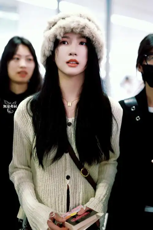 #刘些宁不负热爱前路生花#