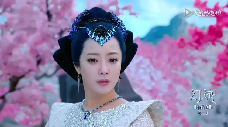 幻城中,从莲妃到太后,莲姬的十大冰雪造型哪款最迷人?