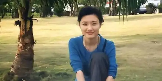 世上女子千千万,周涛这样的最稀罕,难怪董卿跟她走上不同的路