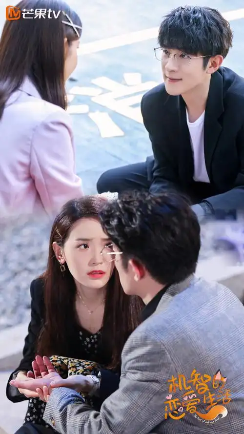 金雯昕也太可爱了 丝毫不做作 有些角度像蔡卓妍我觉得(我以前根本没