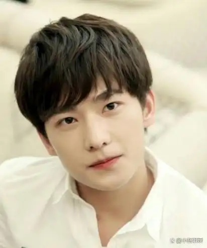 最近,由杨洋,王楚然,魏大勋,杨超越等主演的现代剧《我的人间烟火》