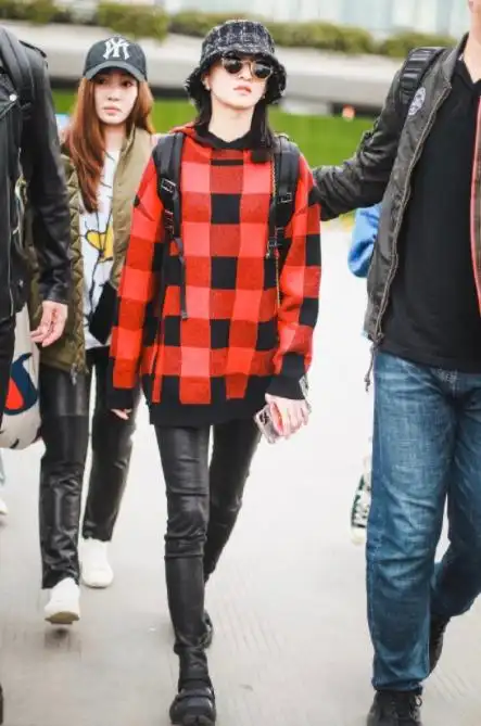 张韶涵身高1米58坚持秀腿到底高级在哪穿短裙不比1米8差