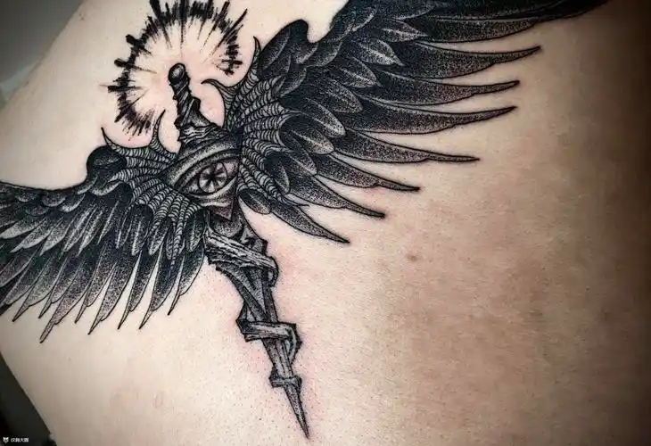 背部欧美写实纹身图案大全 - 纹身大咖
