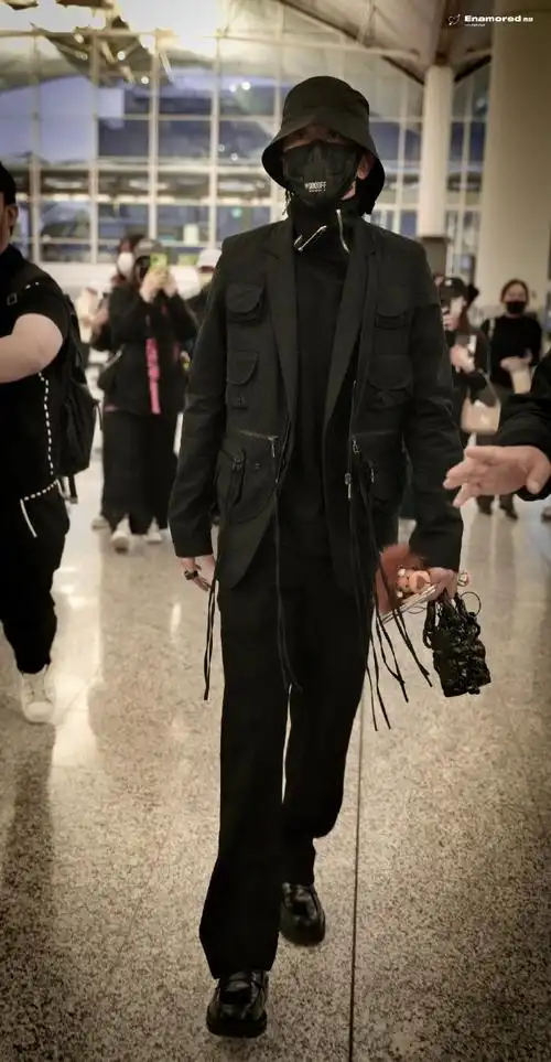 天!雷坤的眼神真的凶大哥真的帅!#蔡徐坤