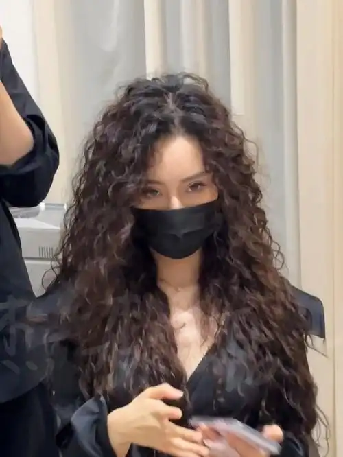 法式羊毛小卷#杰森店长发型屋  #上海烫发  #上海烫发哪里好  #羊毛卷