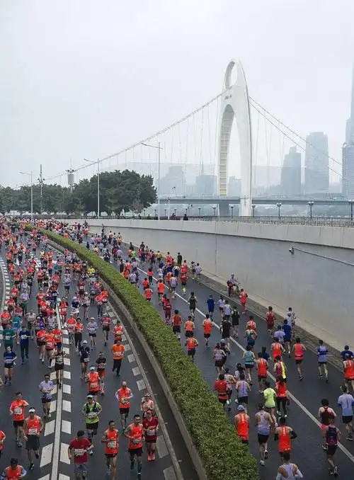 其它 2020"广马"风采 写美篇        2020广州马拉松大赛,今天上午7点