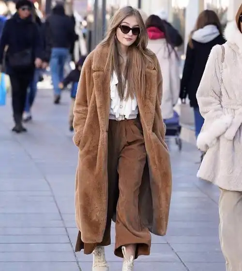 冬季大衣欧美街拍浓浓的时尚感扑面而来值得借鉴参考